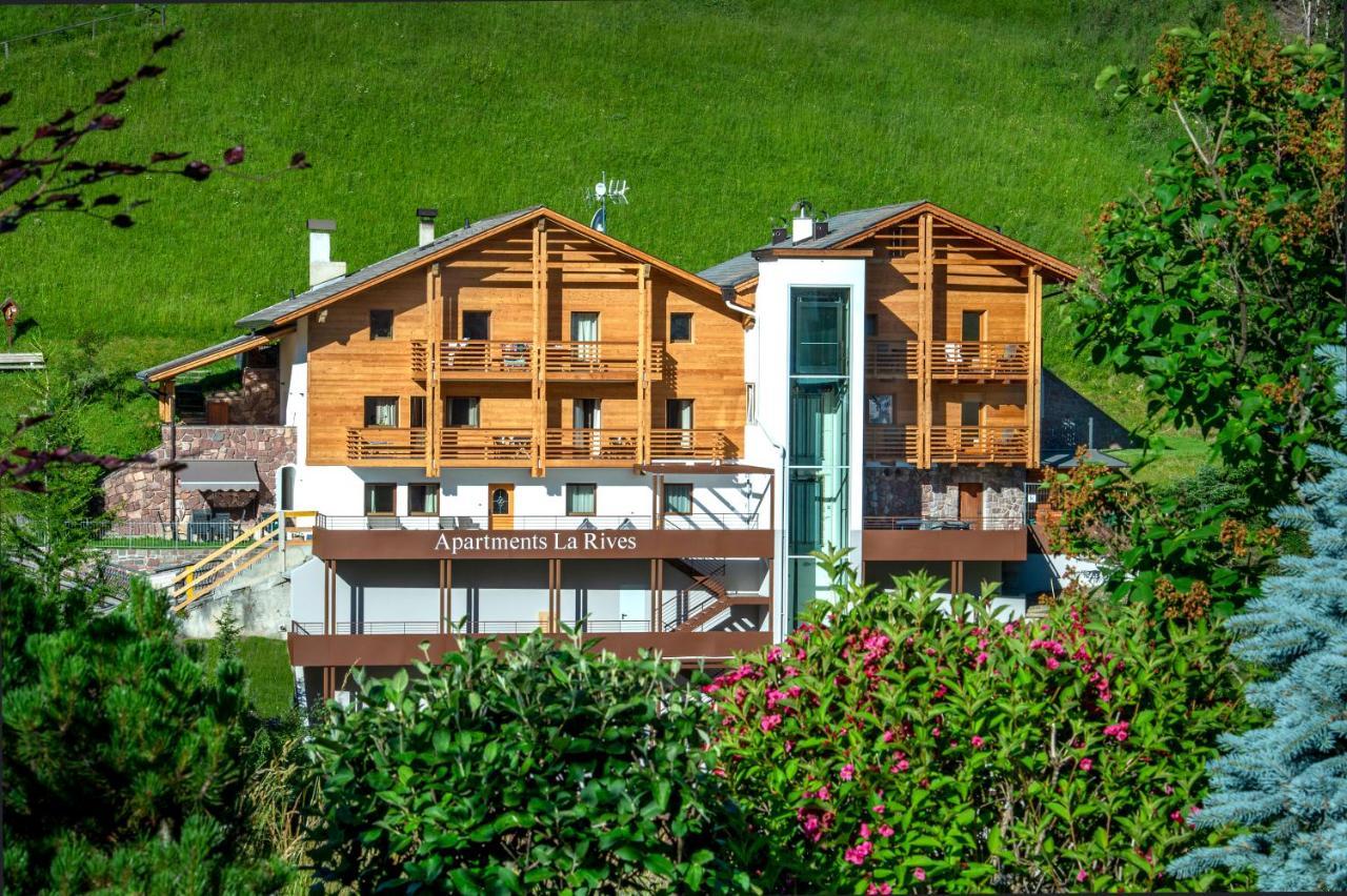 Apartments La Rives Santa Cristina Val Gardena Bagian luar foto